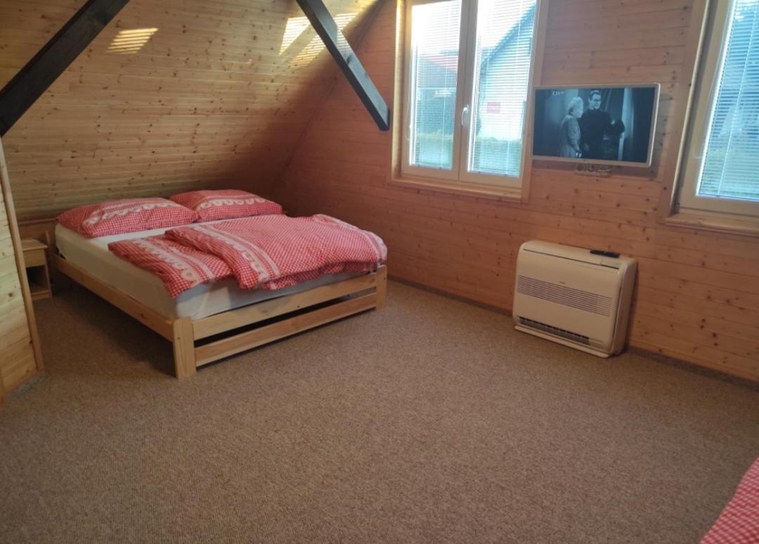 Apartmanova Chata Secanda S Bazenem, U Secske Prehrady المظهر الخارجي الصورة
